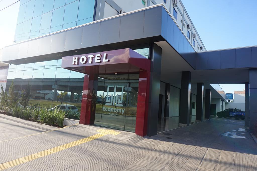 Economy Master Hotel Ji-Parana Exterior photo